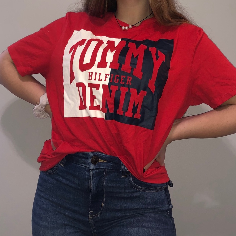 Red Tommy Hilfiger t-shirt